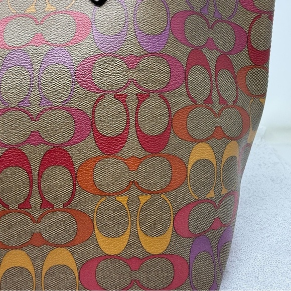Coach City Tote Rainbow Signature Canvas purse NWT khaki/ multi Redwood - Picture 15 of 16